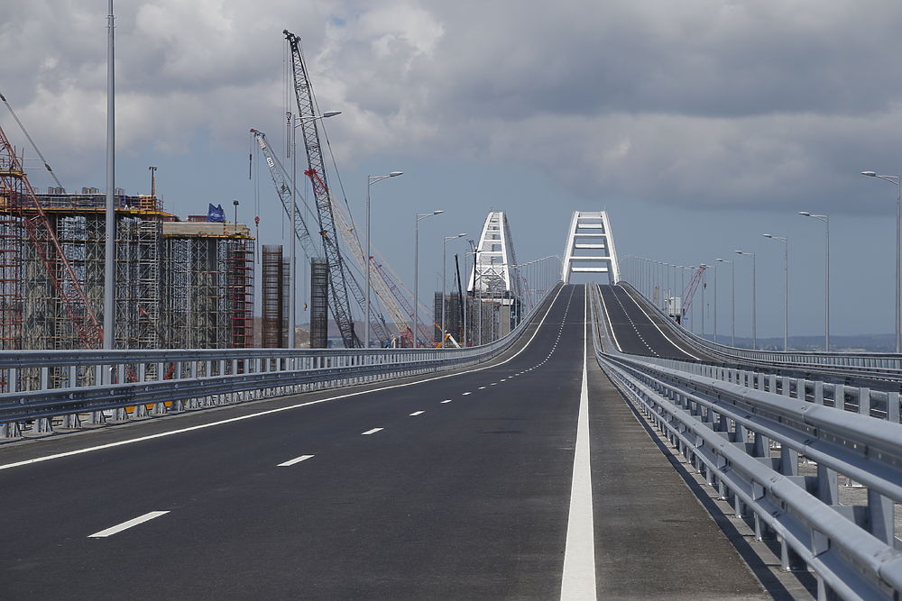 ЄС ввела санкції проти ряду російських компаній, які причетні до будівництва Керченського мосту