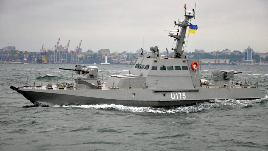 Частину полонених українських моряків доставили до Москви
