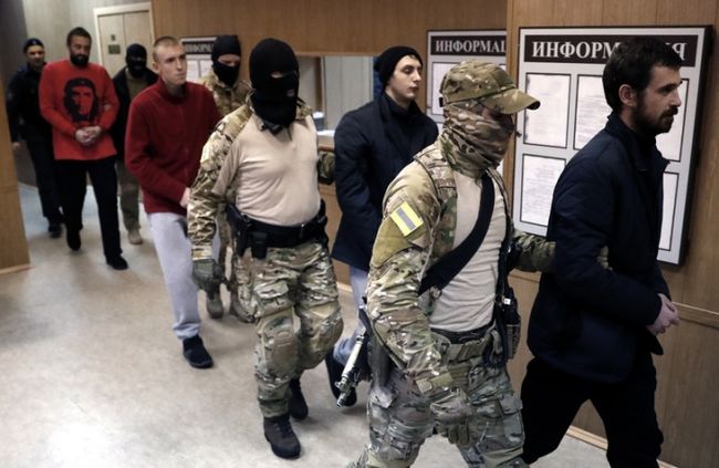 Посольство США вимагає від Росії негайного звільнення полонених українських моряків