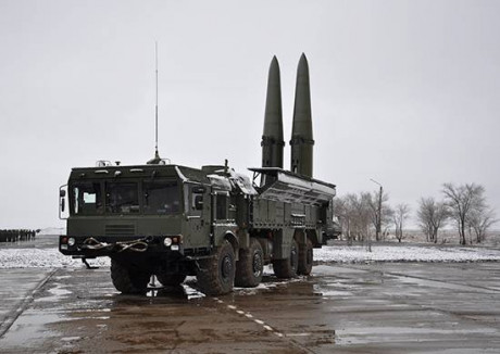 Росія перекидає ракетні установки "Іскандер" у бік України, - CIT
