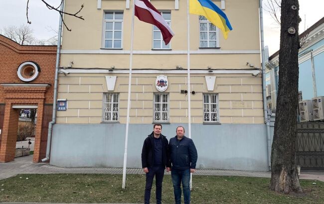 Латвія поновила роботу посольства у Києві