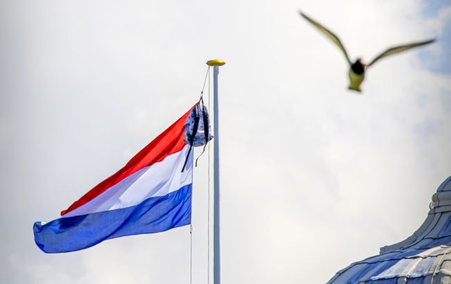 Нідерланди припинили видачу віз росіянам після висилки дипломатів з Москви