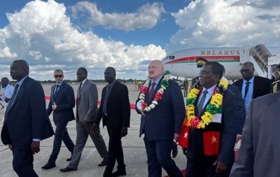 Лукашенко прилетів до Зімбабве з державним візитом