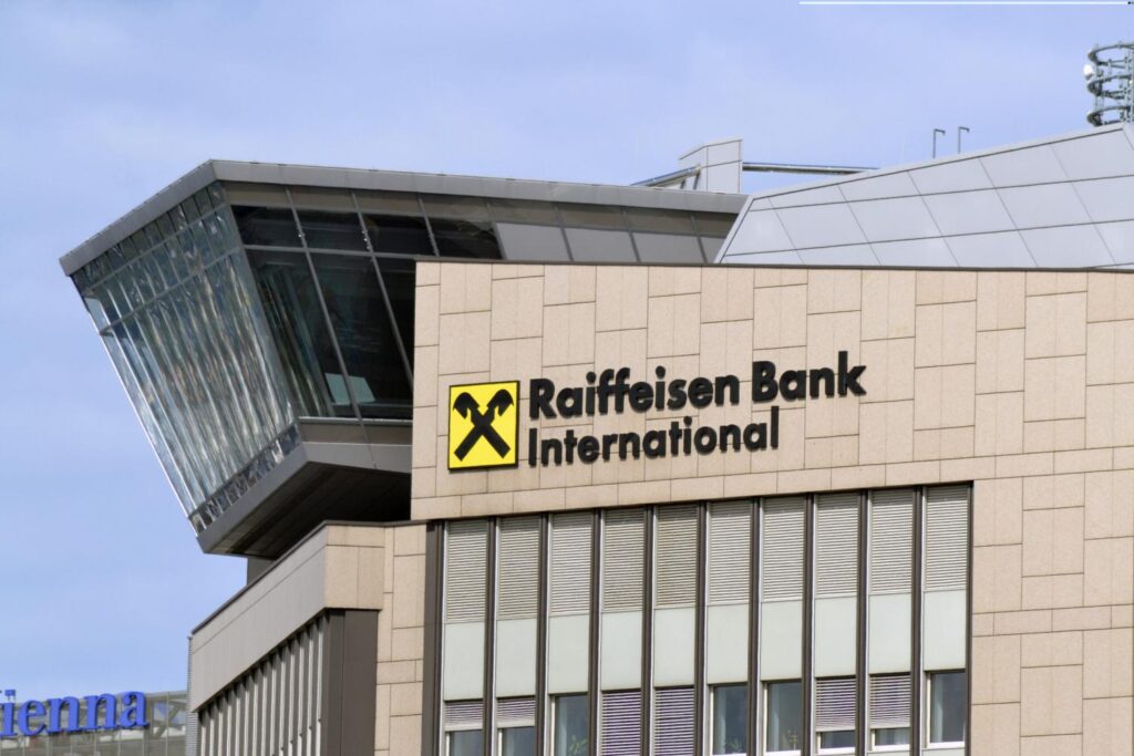 Raiffeisen Bank International потроїв прибуток у РФ в першому кварталі