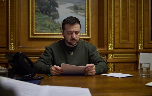 Зеленський пропонує продовжити воєнний стан та мобілізацію в країні