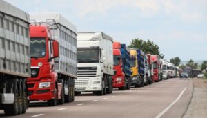 Польські фермери заблокували проїзд вантажівок з України на одному з пунктів пропуску