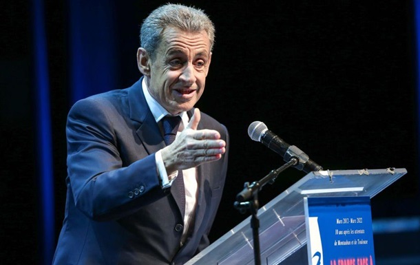 В ОП вказали на "злочинну логіку" Саркозі