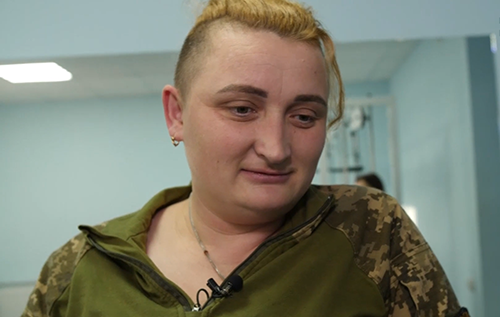 Мати трьох дітей 10 років воює за Україну: військова розповіла, чому пішла на фронт (ВІДЕО)