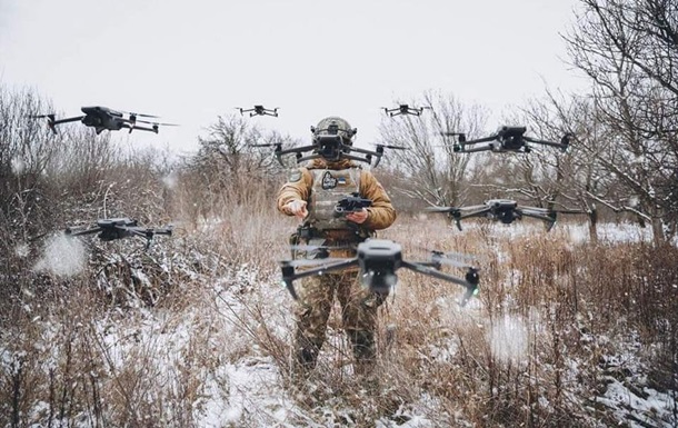 СБУ показала, як нищить дронами ворожу піхоту