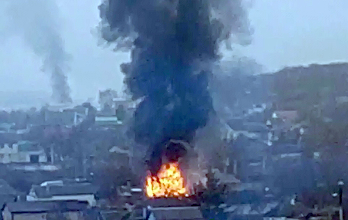 Обгорілі авто і дим стовпом: у Бєлгороді пролунали вибухи, є постраждалі та загиблі (ФОТО. ВІДЕО)