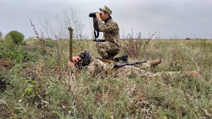 Стало відомо, чому Україна почала терміново перекидати війська в район Азовського моря