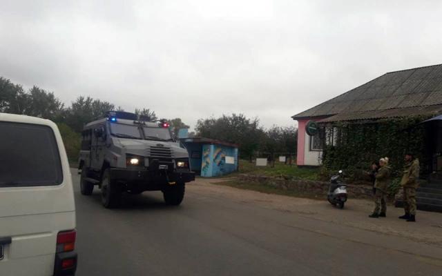 Вибухи в Ічні: в місті триває евакуація, кремі мешканці відмовляються (ФОТО + ВІДЕО)