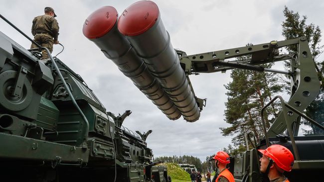 США збирається запровадити санкції проти Туреччини через системи РФ С-400