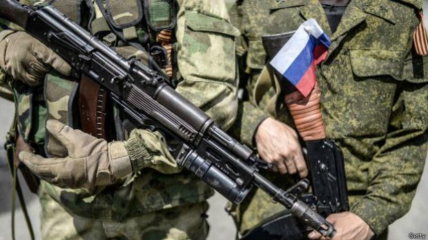 Напередодні українських виборів, росіяни перекинули батальйонно-тактичну групу до українського кордону