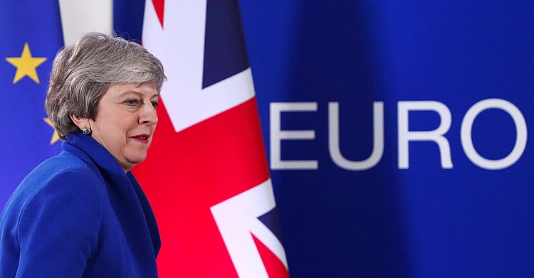 Британський премьер Мей заявила, що попри відтермінування підготовка до “жорсткого” Brexit триватиме