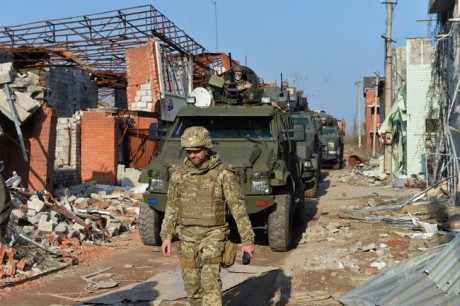 Загальні військові витрати в Україні та світі зросли незважаючи на пандемію