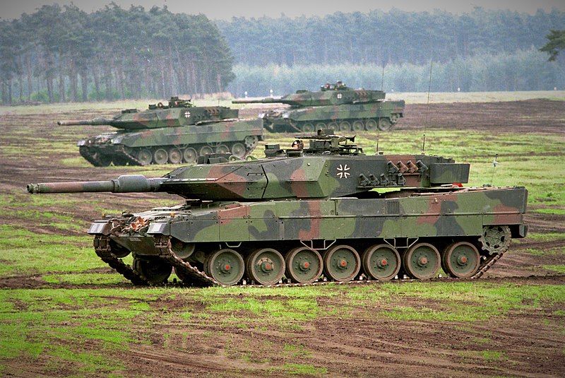 Дуда пояснив, який у Польщі план передачі Україні танків Leopard і чому їх так мало