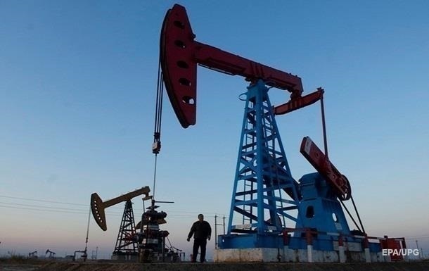 Росія вирішила "добровільно" скоротити видобуток нафти