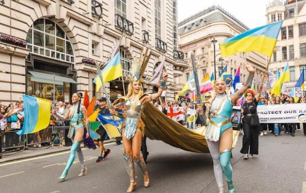 Оля Полякова очолила українську колону на ЛГБТ-марші у Лондоні