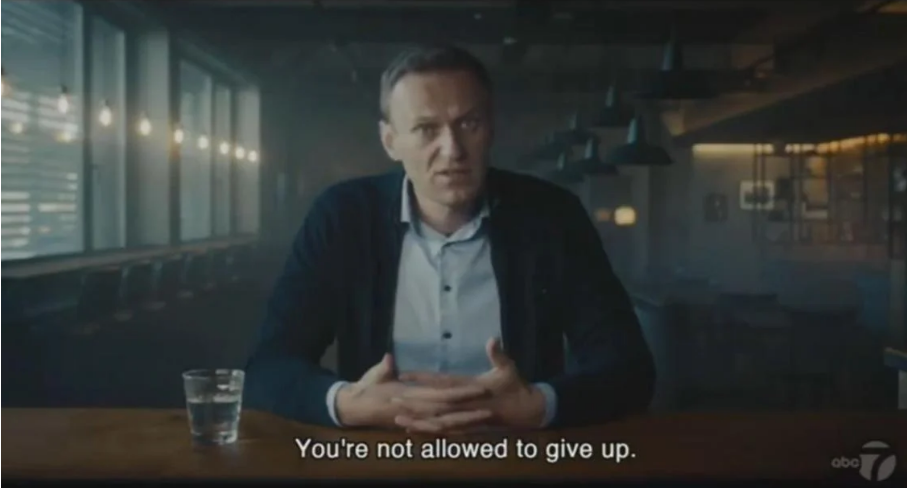 Скандал на "Оскарі": на екрані з'явився фрагмент промови Навального, українці обурені