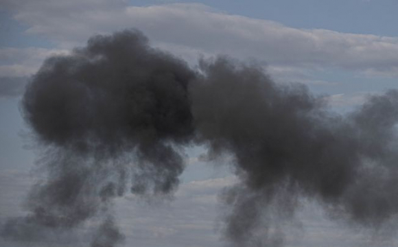 В Севастополі пролунали вибухи, над бухтою запустили димову завісу